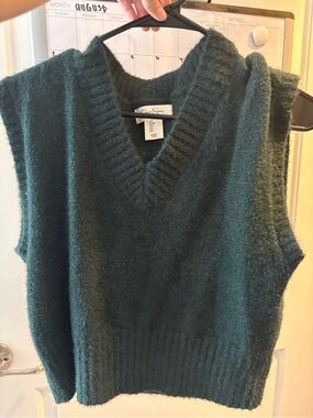 Jessica Simpson Deep Teal V-Neck Sleeveless Sweater Vest
